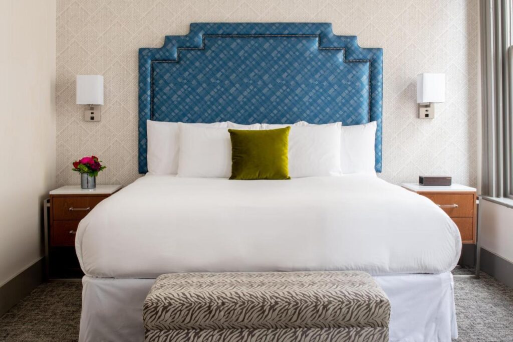 Harlow Hotel - Image 2