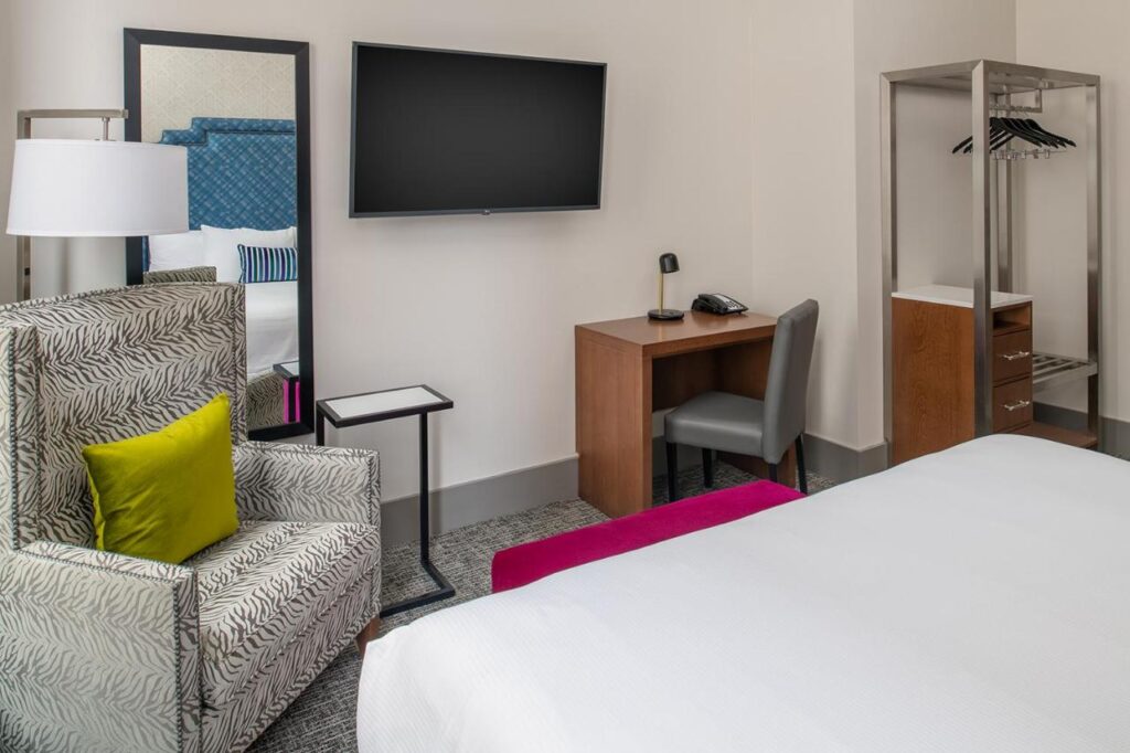 Harlow Hotel - Image 3