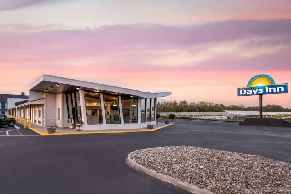 Days Inn by Wyndham Wrightstown McGuire AFB Bordentown - Image 1