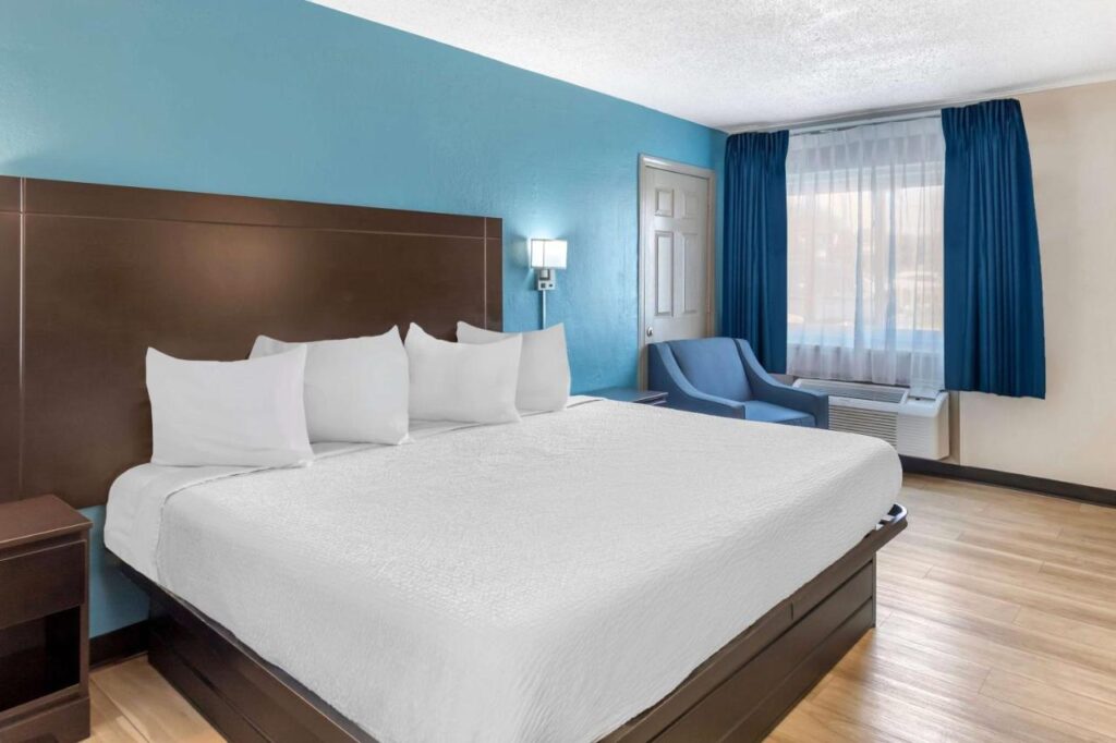 Days Inn by Wyndham Wrightstown McGuire AFB Bordentown - Image 4
