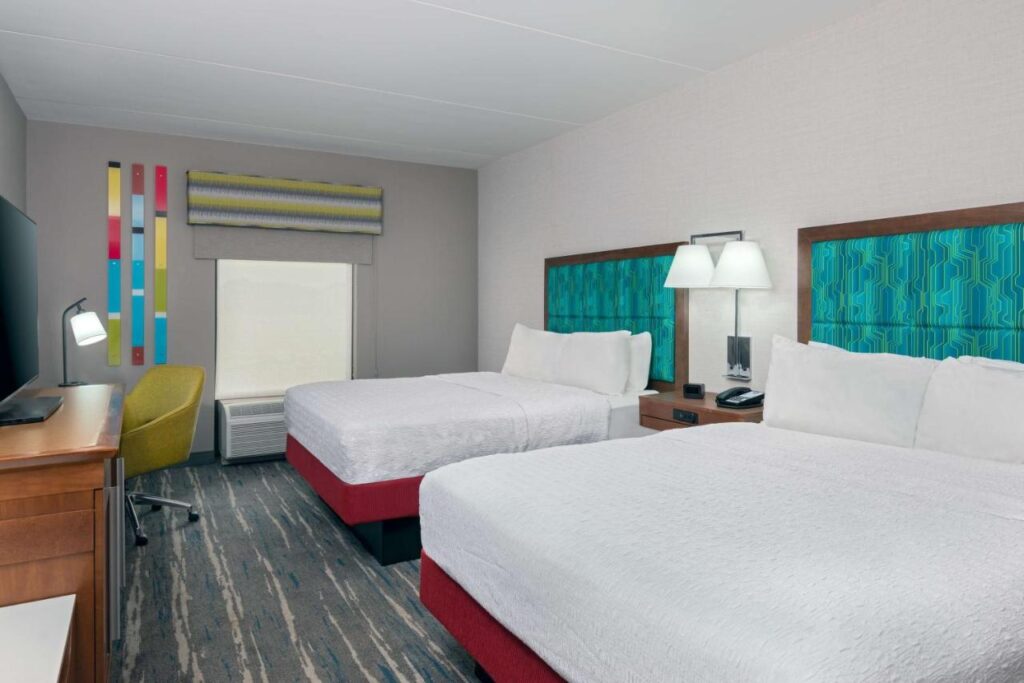 Hampton Inn Coventry-Warwick Area - Image 2