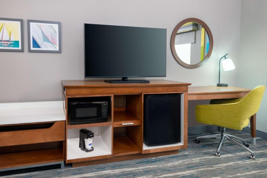 Hampton Inn Coventry-Warwick Area - Image 3
