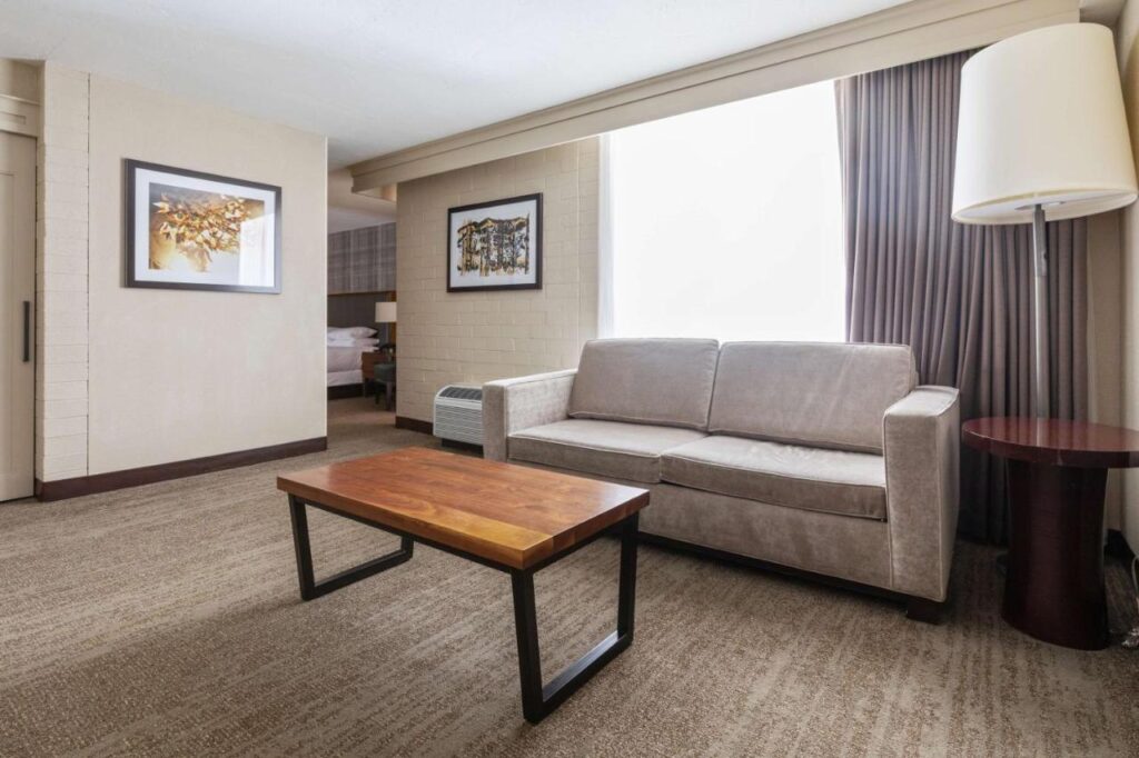 DoubleTree by Hilton Hotel Park City - The Yarrow - Image 2