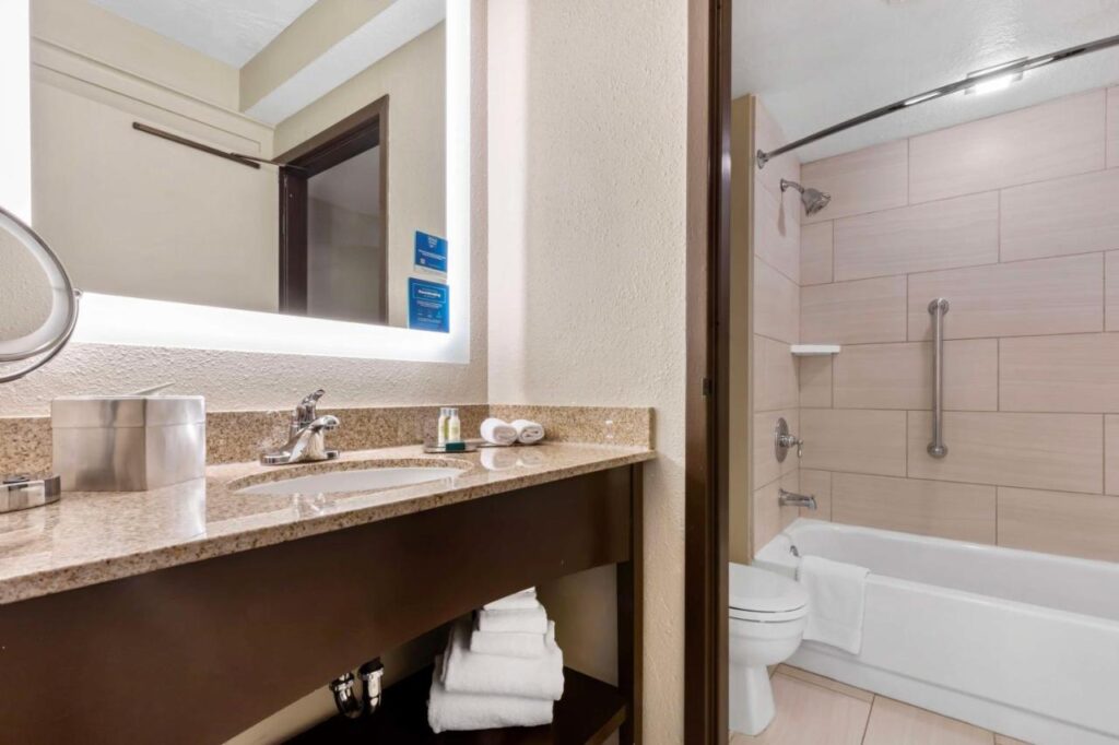DoubleTree by Hilton Hotel Park City - The Yarrow - Image 5
