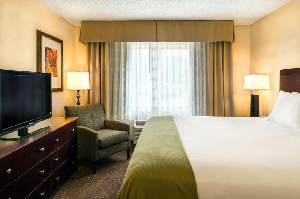 Holiday Inn Express & Suites Sandy - South Salt Lake City by IHG - Image 3