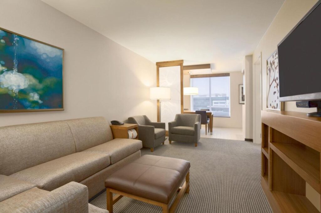 Hyatt Place Salt Lake City/Cottonwood - Image 2