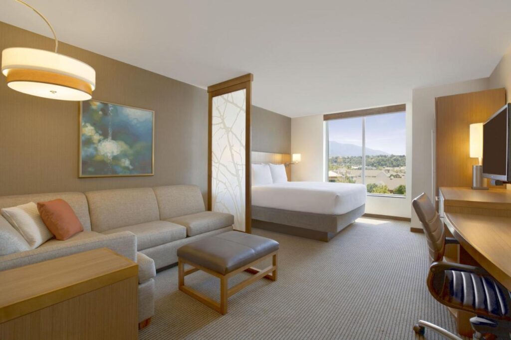 Hyatt Place Salt Lake City/Cottonwood - Image 4