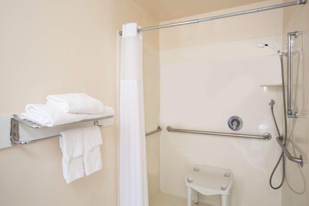 Ramada by Wyndham Draper, Utah - Image 6