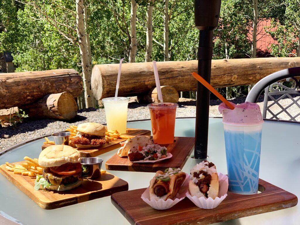Silver Fork Lodge & Restaurant - Image 2