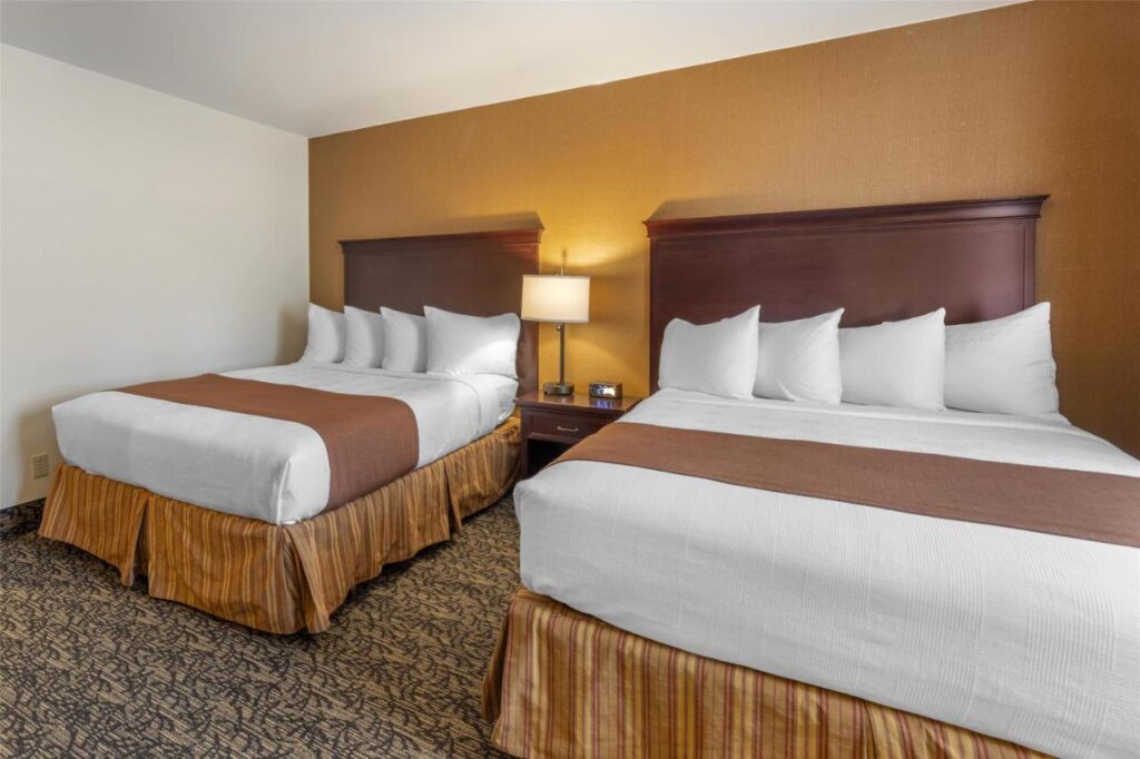 Best Western Plus Truckee-Tahoe Hotel - Image 2