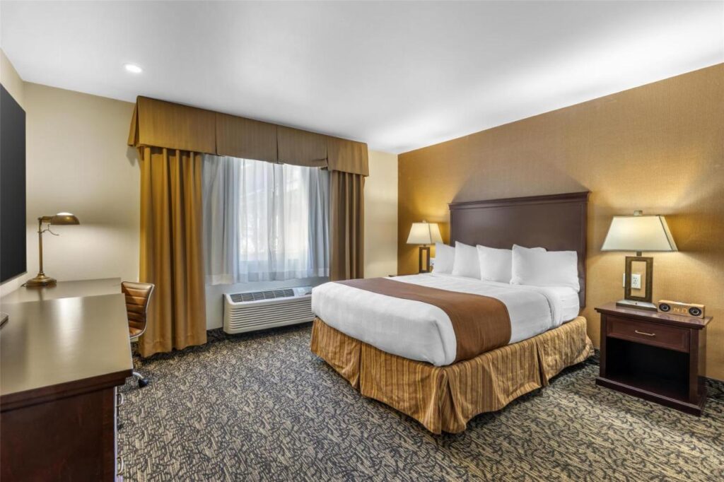 Best Western Plus Truckee-Tahoe Hotel - Image 5