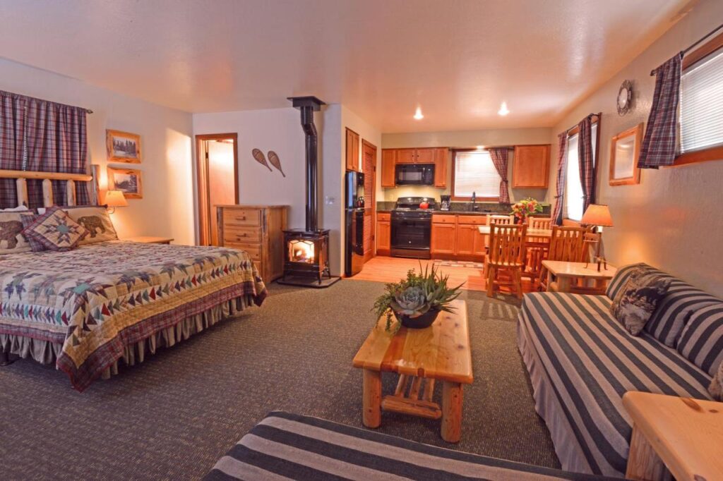 Franciscan Lodge - Image 2