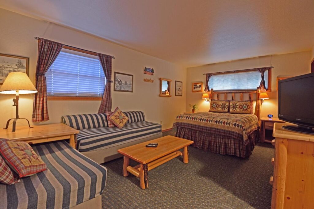 Franciscan Lodge - Image 3