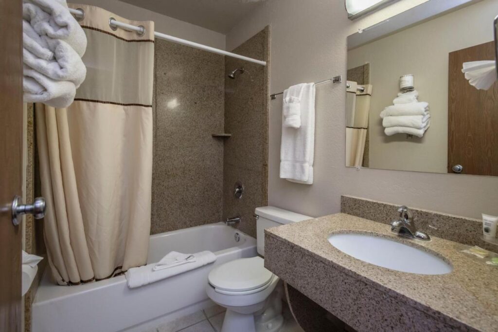 Inn At Truckee - Image 6