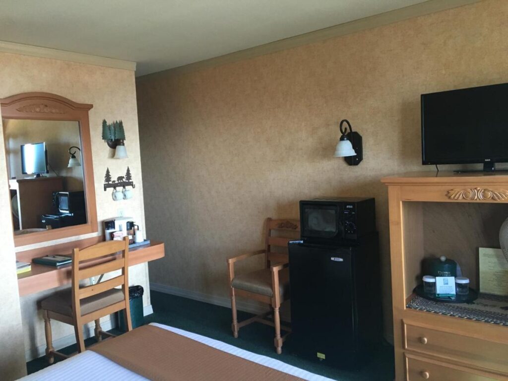 Pepper Tree Inn Tahoe City - Image 3