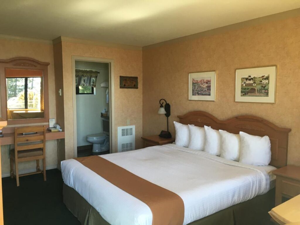 Pepper Tree Inn Tahoe City - Image 4