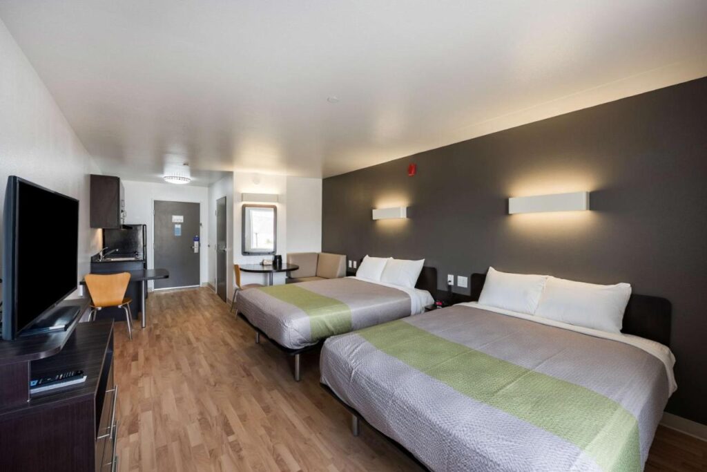 Studio 6-Mccarran, NV - Sparks - Tahoe - Reno Industrial Center - Image 2