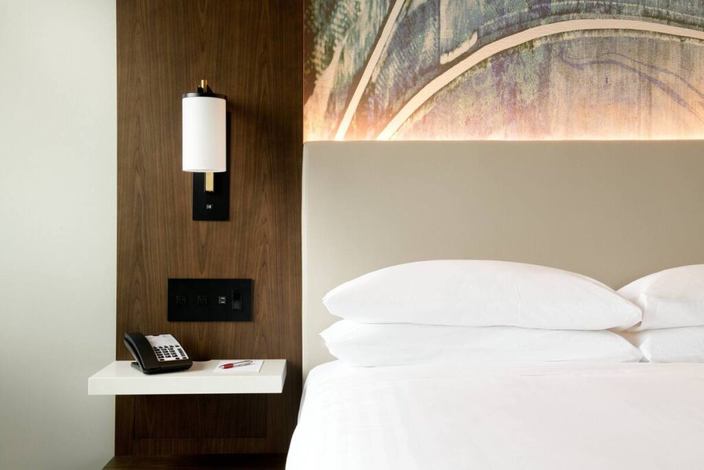 Marriott Tacoma Downtown - Image 5