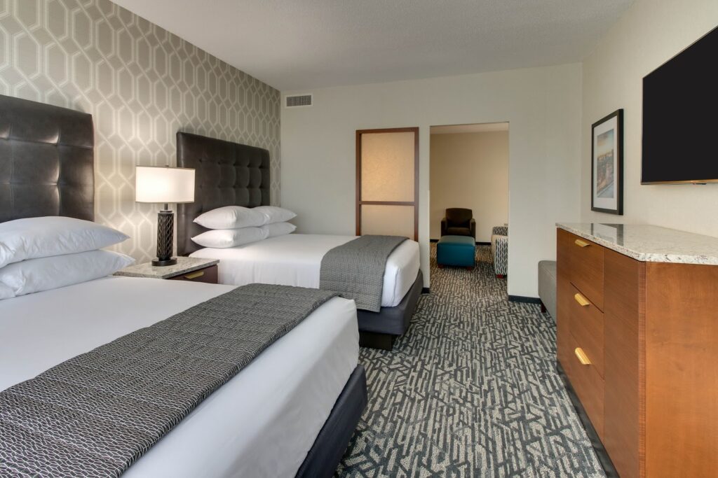 Drury Plaza Hotel Richmond - Image 6