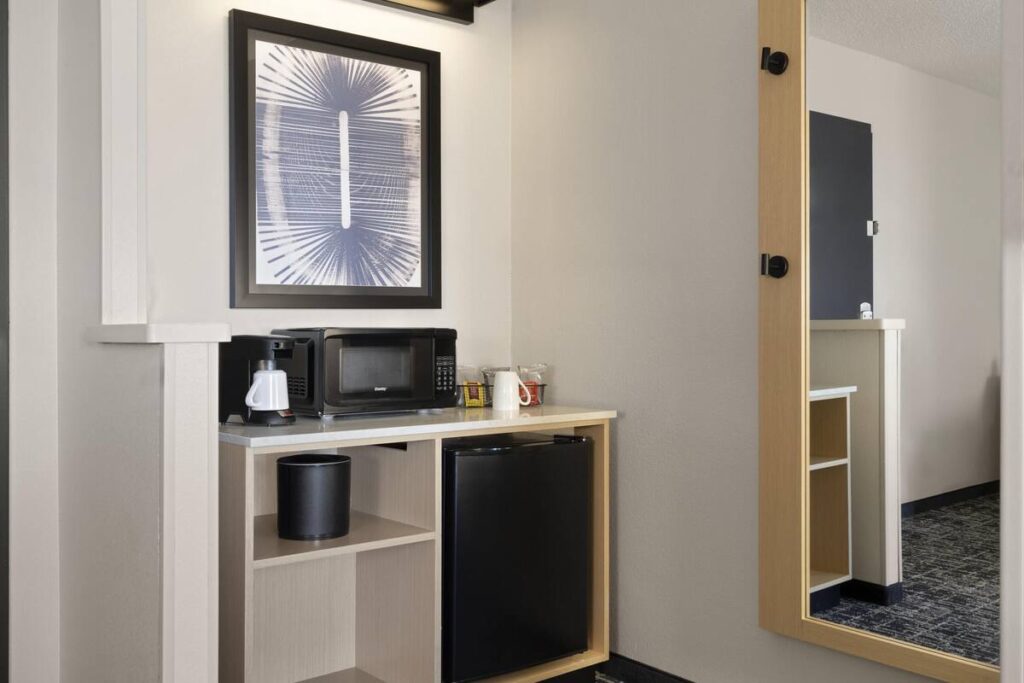 Hyatt Place Richmond Chester - Image 6
