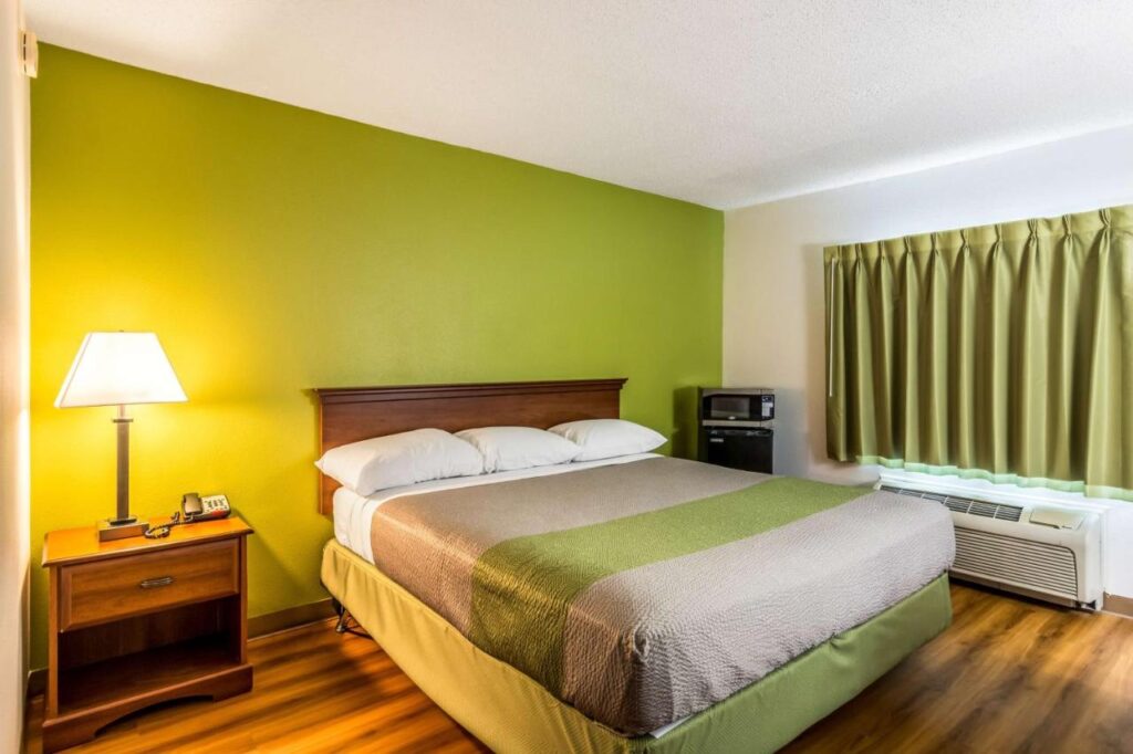 Motel 6-Petersburg, VA - Fort Lee - Image 1