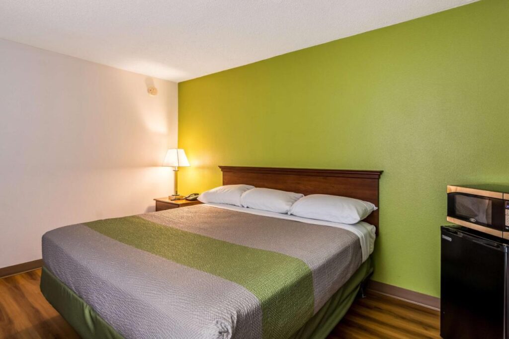 Motel 6-Petersburg, VA - Fort Lee - Image 5