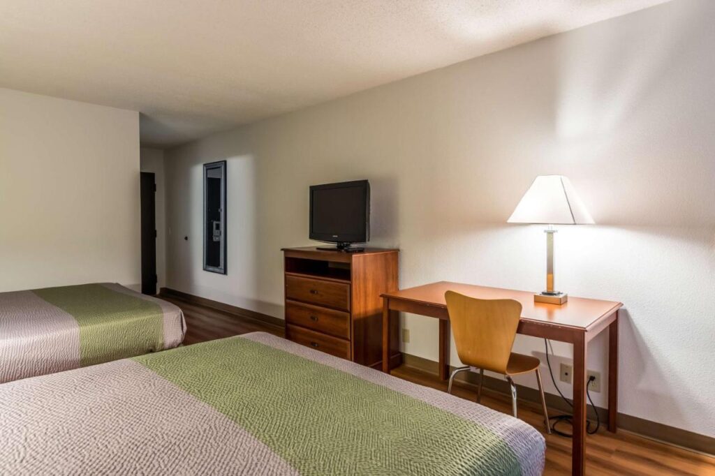 Motel 6-Petersburg, VA - Fort Lee - Image 6