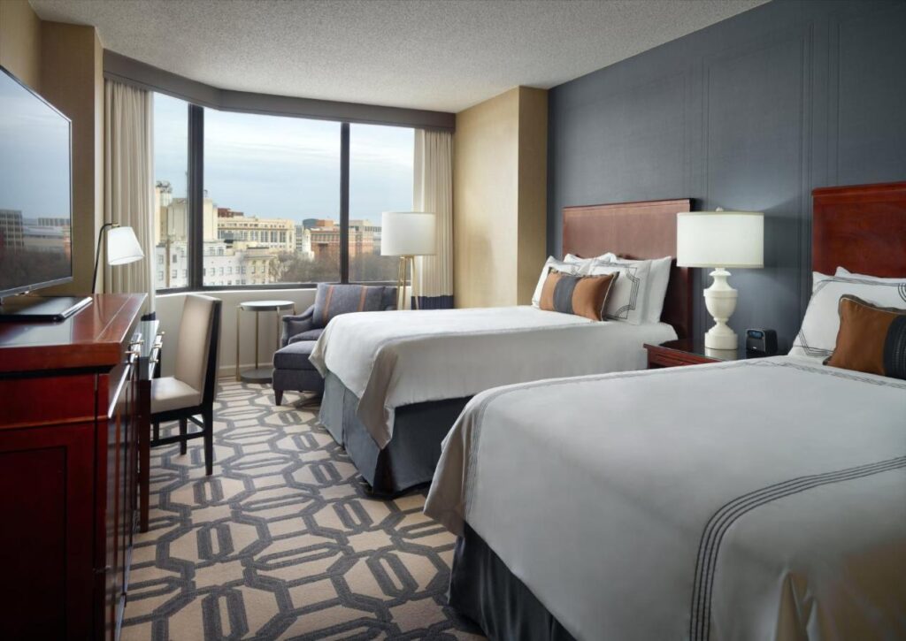 Omni Richmond Hotel - Image 3