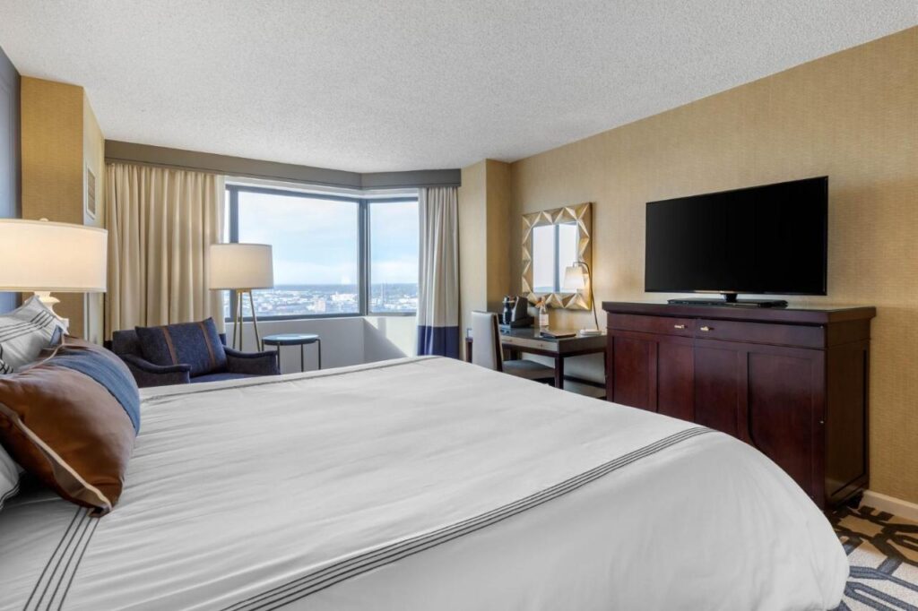 Omni Richmond Hotel - Image 4