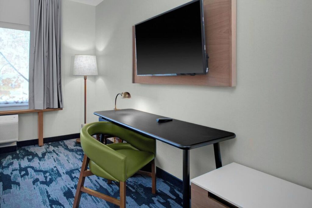 Fairfield Inn & Suites by Marriott Roanoke Salem - Image 3