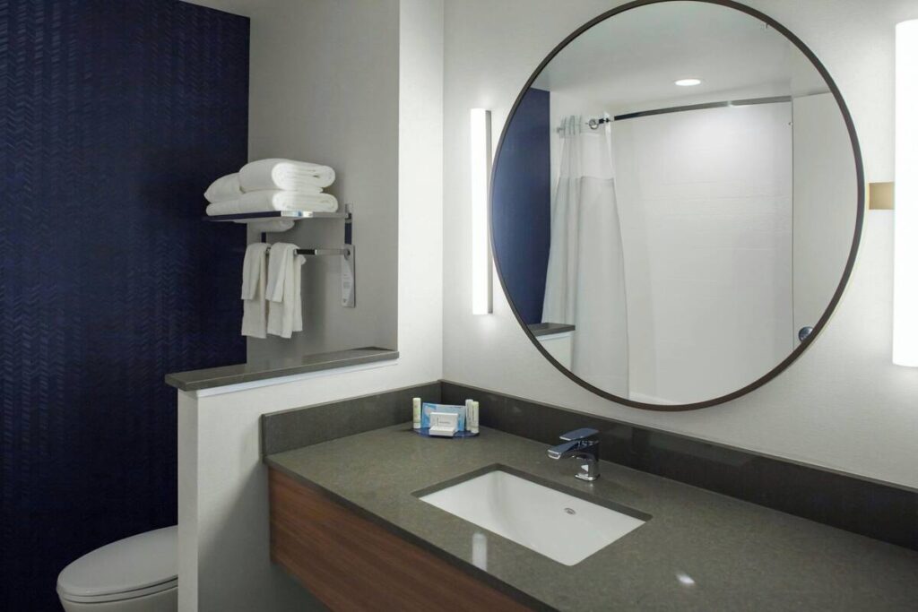 Fairfield Inn & Suites by Marriott Roanoke Salem - Image 4