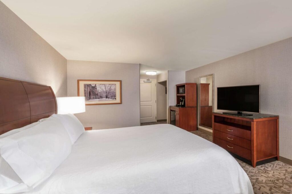 Hilton Garden Inn Blacksburg University - Image 2
