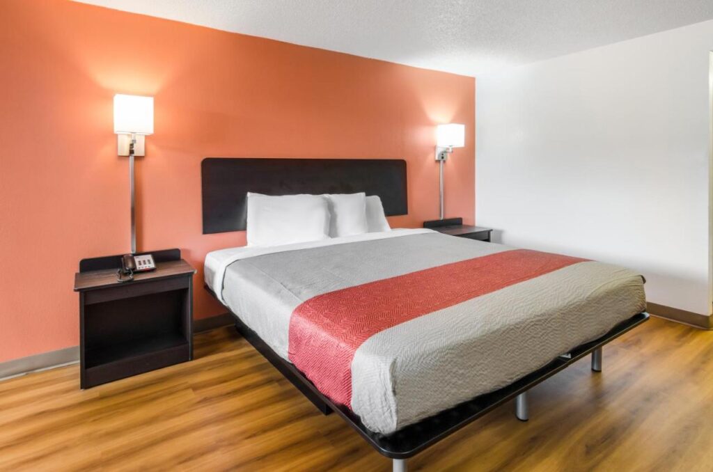 Motel 6-Salem, VA - Image 2
