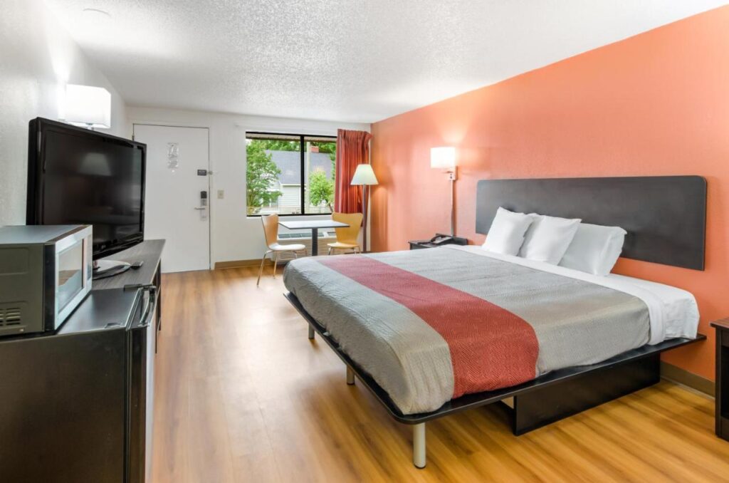 Motel 6-Salem, VA - Image 3