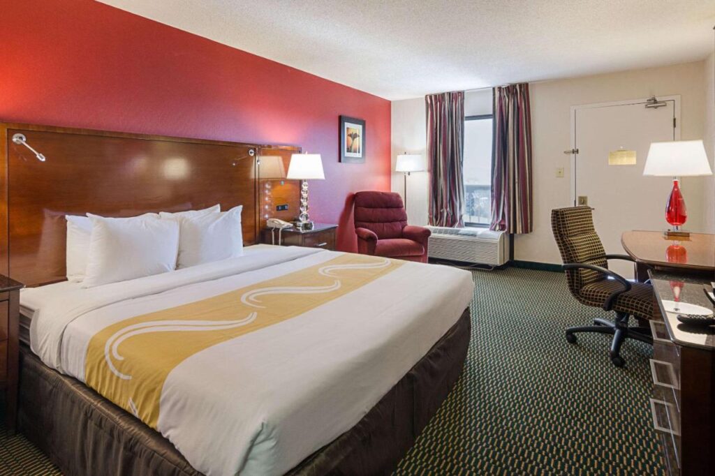 Quality Inn Christiansburg - Blacksburg - Image 4