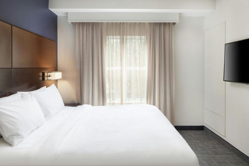 Residence Inn Rochester Henrietta - Image 4