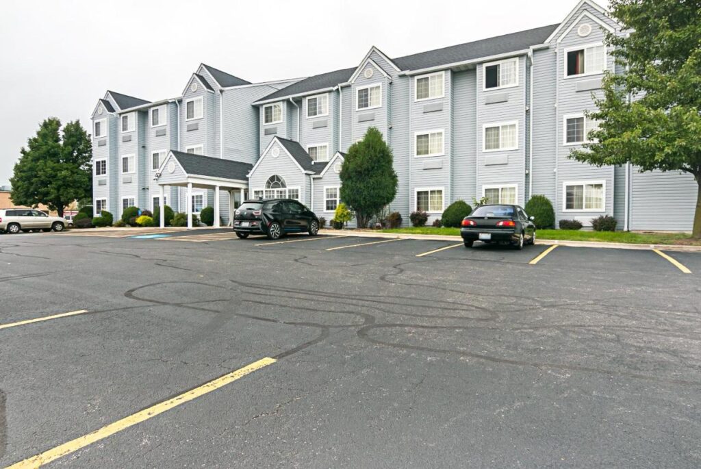 Motel 6-Sycamore, IL - Image 1