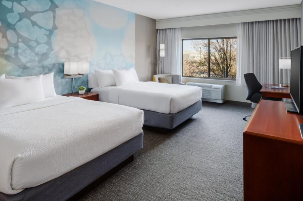 Courtyard by Marriott Roseville Galleria Mall/Creekside Ridge Drive - Image 5