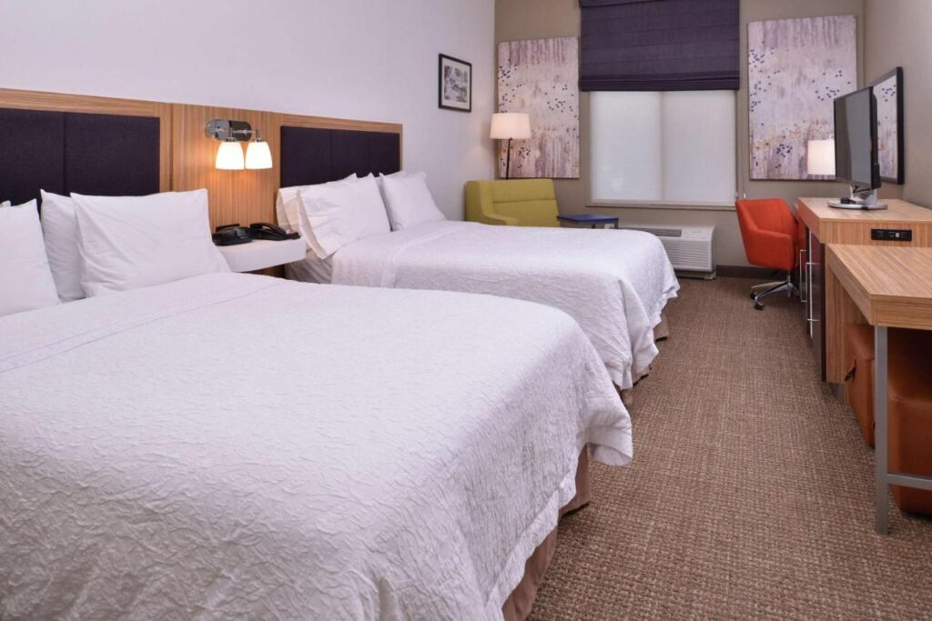 Hampton Inn & Suites Woodland-Sacramento Area - Image 6