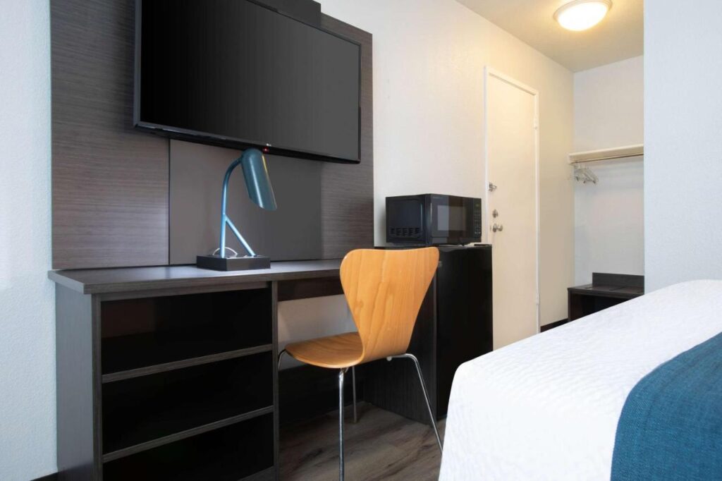 Motel 6-Woodland, CA Sacramento Airport - Image 2