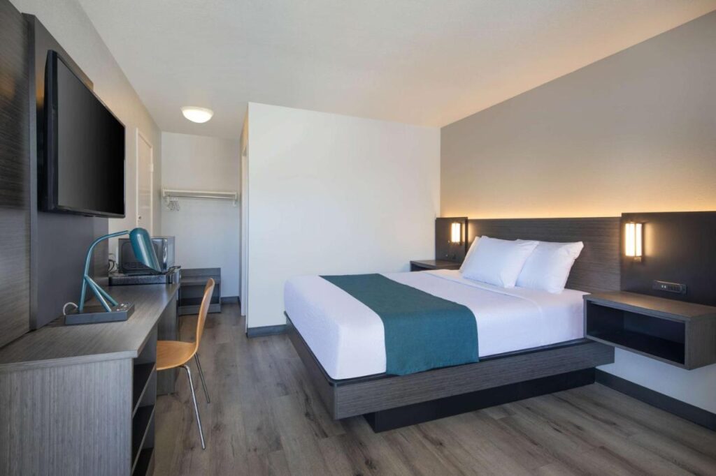 Motel 6-Woodland, CA Sacramento Airport - Image 6