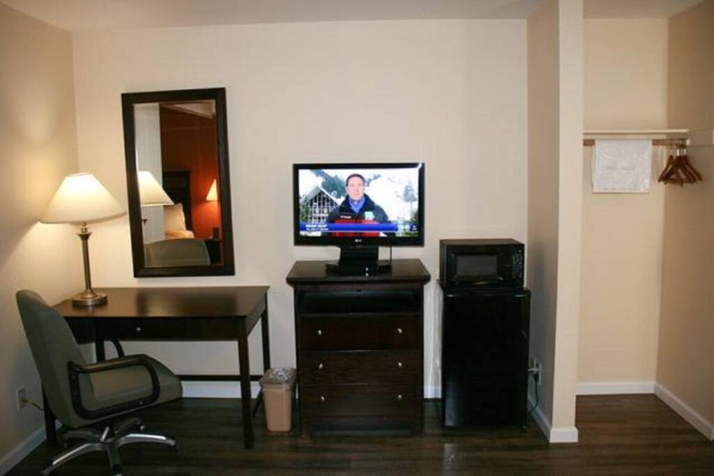 Valley Oaks Inn Woodland - Image 3