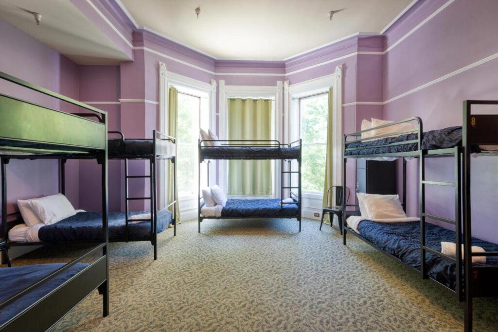 HI Sacramento Hostel - Image 2