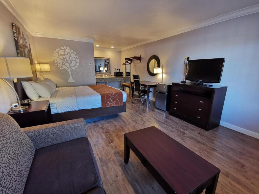 Journey Inn - Image 5