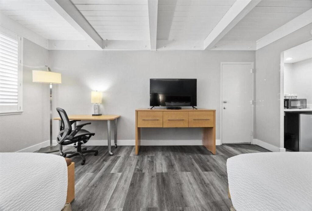 Prodigy Hotel, a Days Inn by Wyndham - Image 4