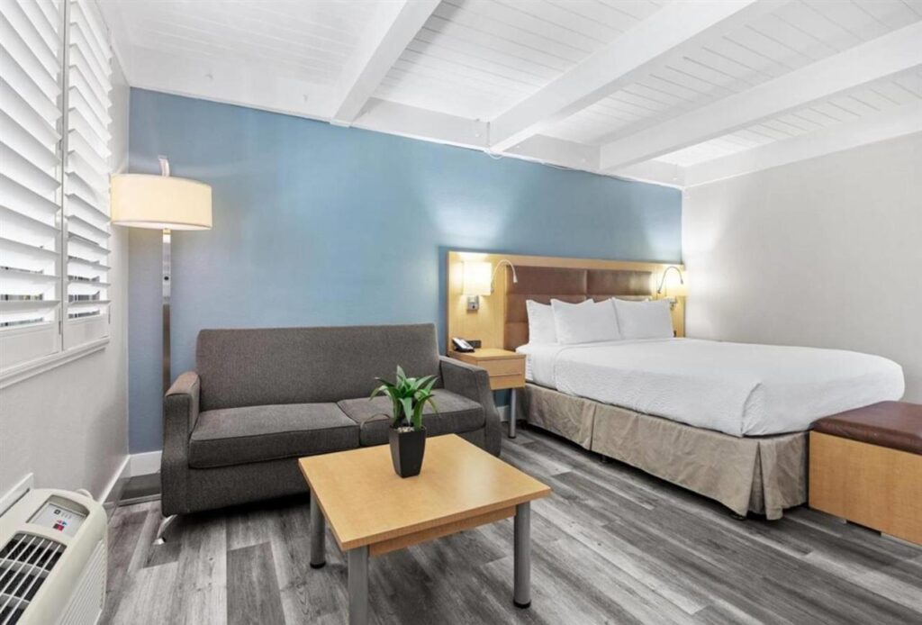 Prodigy Hotel, a Days Inn by Wyndham - Image 6