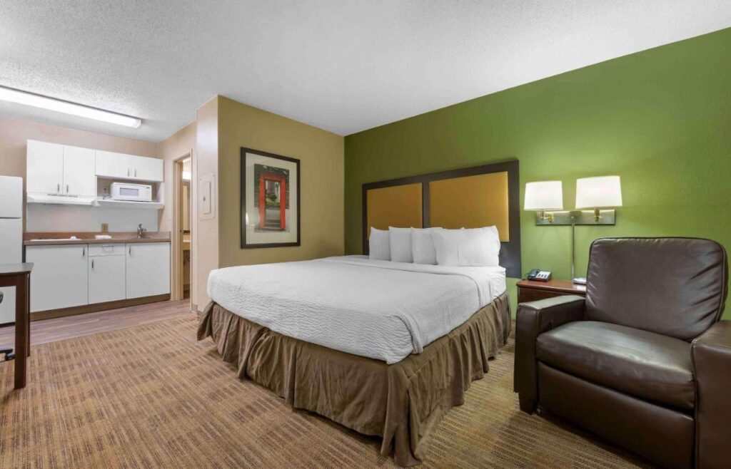 Studio 6 Suites Sacramento Northgate CA - Image 3