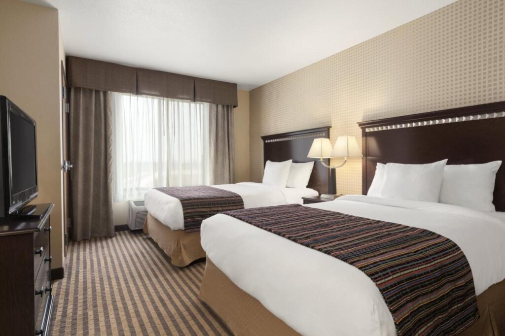 University Hotel Davis Area by IHG - Image 3