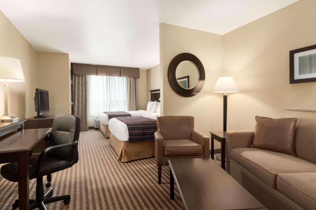 University Hotel Davis Area by IHG - Image 4