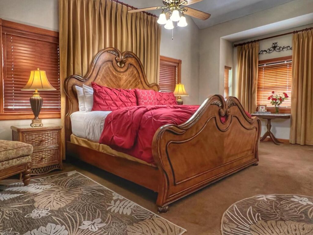 Cedar House Inn - Image 4